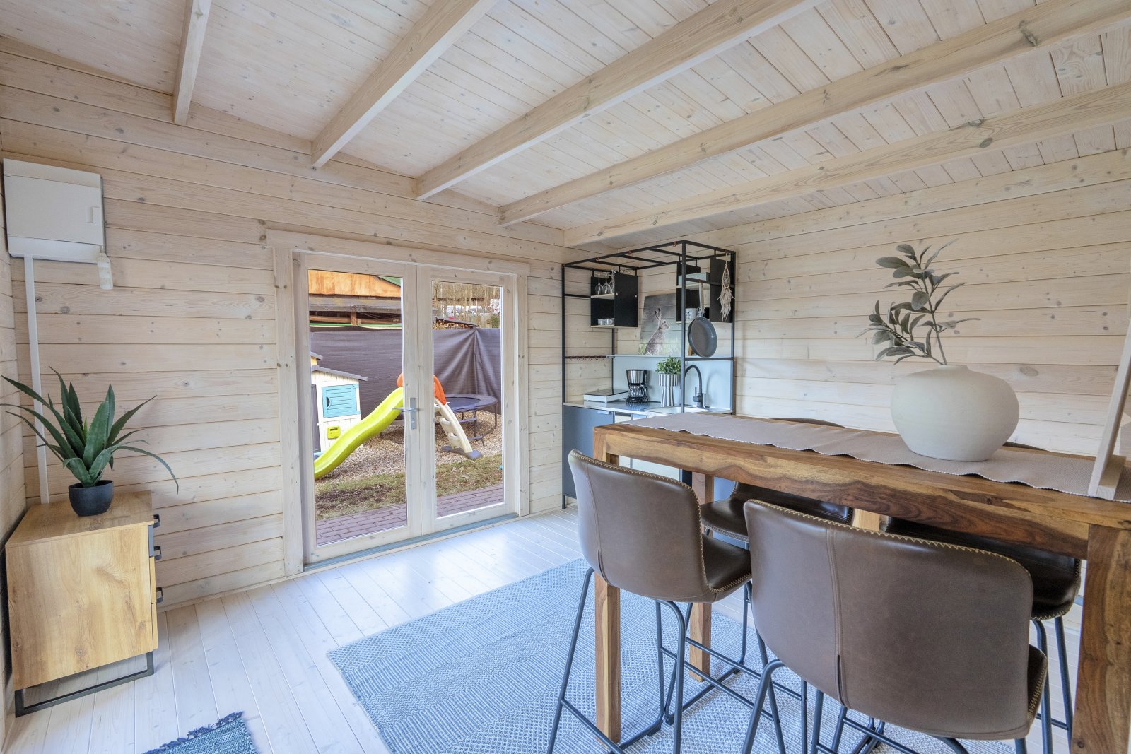 Rezervace: Novostavba zahradní chaty 2+kk s domkem na nářadí, zahrádkářská kolonie, Trutnov, Bojiště