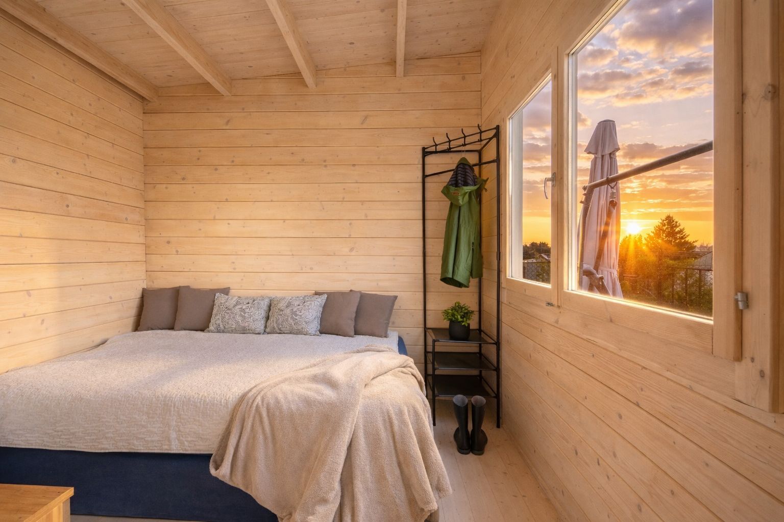 Rezervace: Novostavba zahradní chaty 2+kk s domkem na nářadí, zahrádkářská kolonie, Trutnov, Bojiště