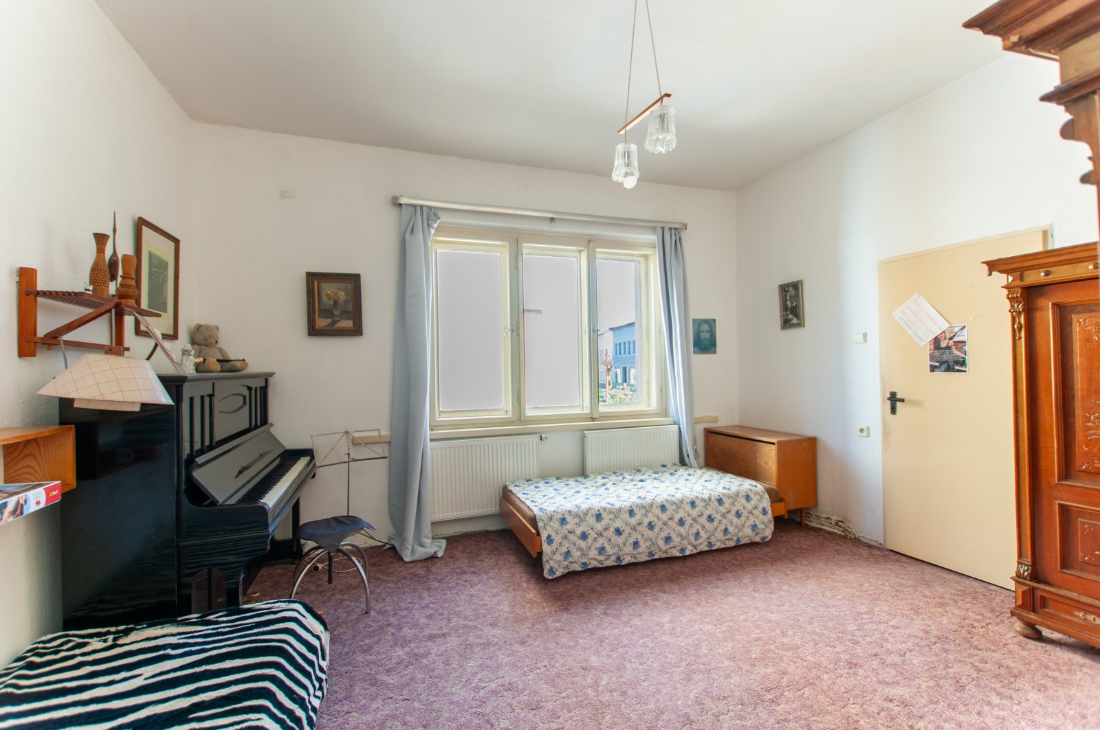 Rodinný dům, dvě bytové jednotky, obchod, zahrada - Úpice - Trutnov