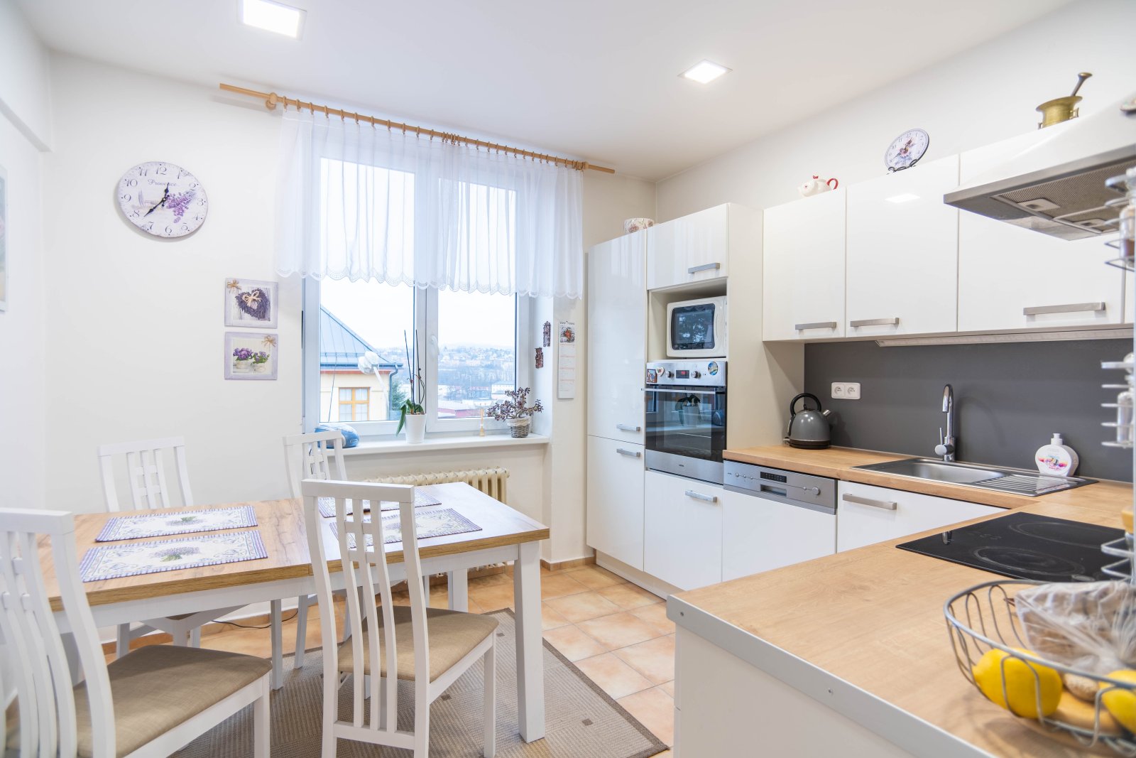 Rezervace: Pronájem Bytu 2+kk - ulice Palackého - Trutnov - centrum