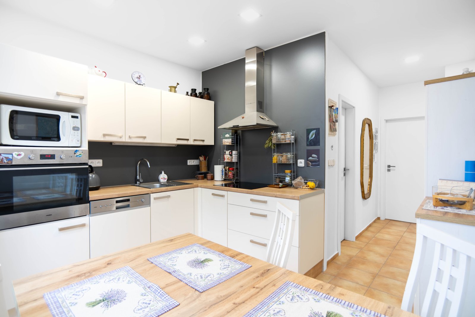 Rezervace: Pronájem Bytu 2+kk - ulice Palackého - Trutnov - centrum