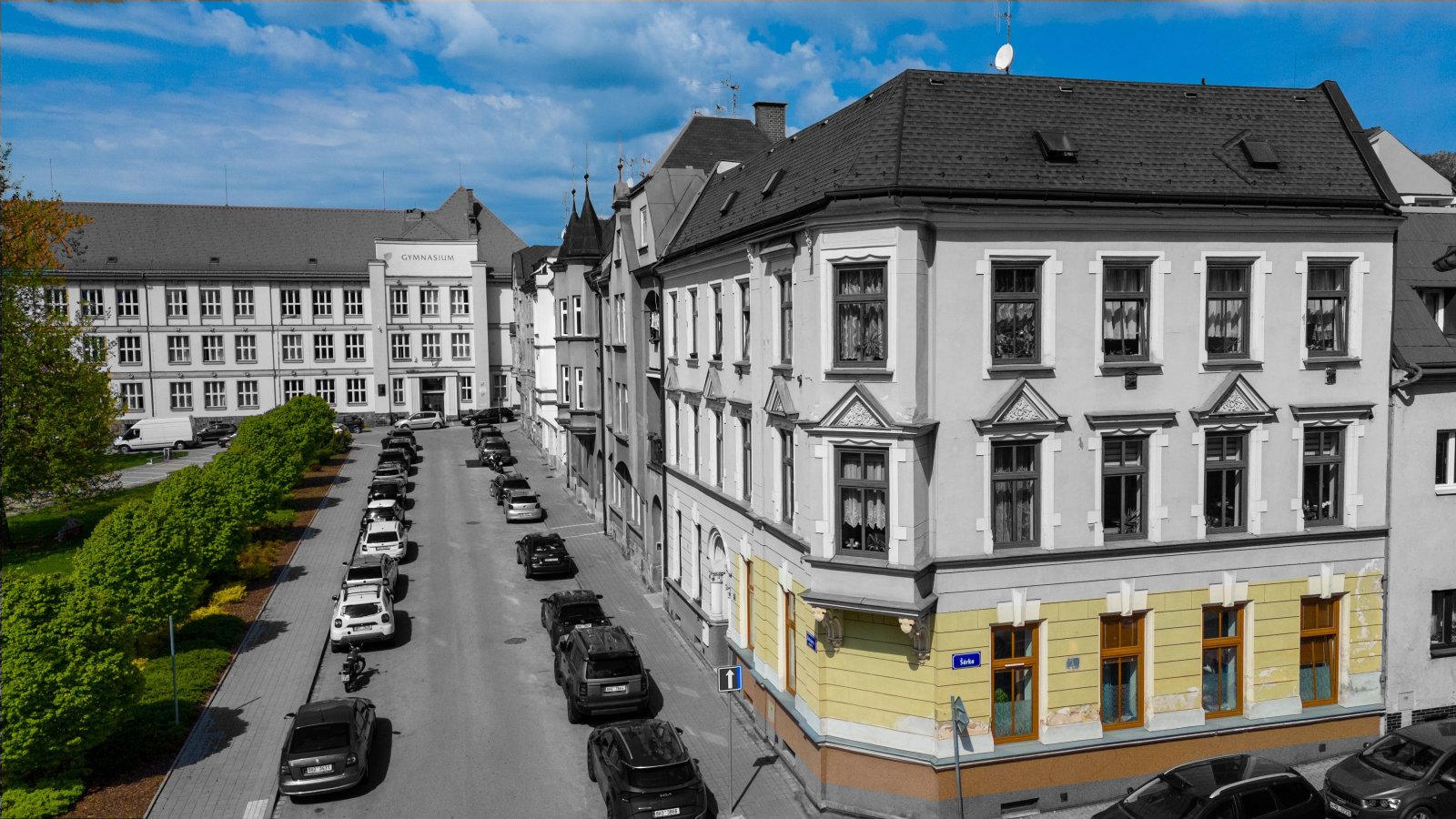 Zděný byt 3+1 v osobním vlastnictví - Trutnov - centrum - Jiráskovo náměstí