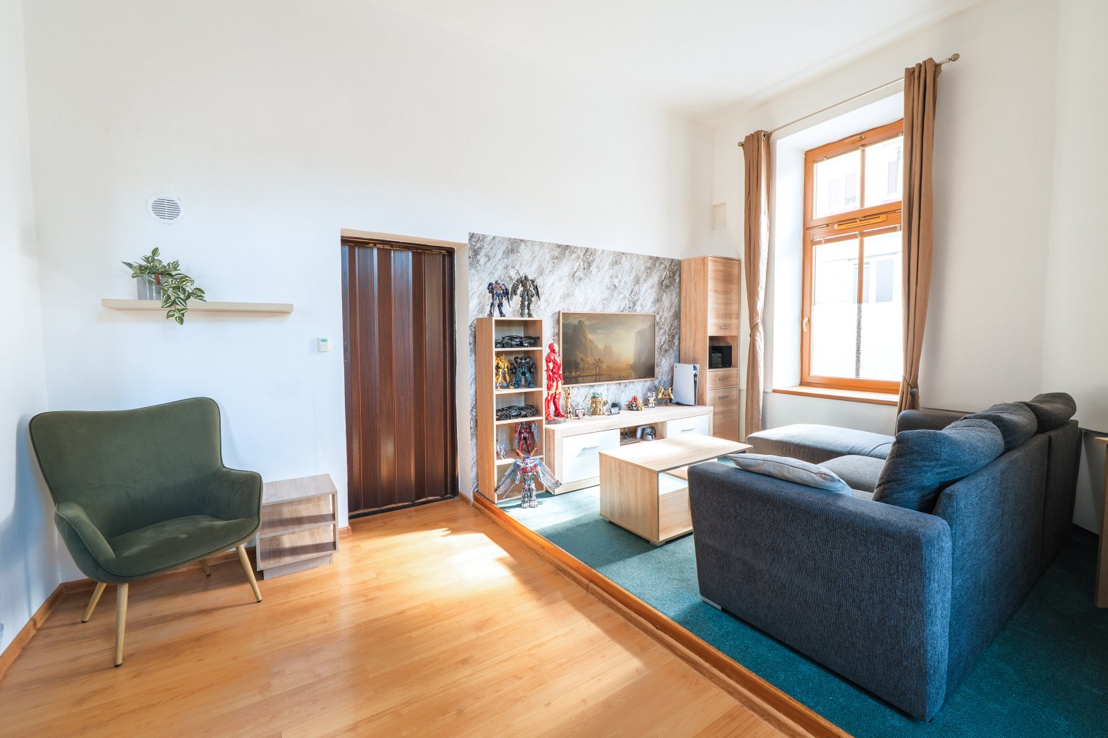 Zděný byt 3+1 v osobním vlastnictví - Trutnov - centrum - Jiráskovo náměstí