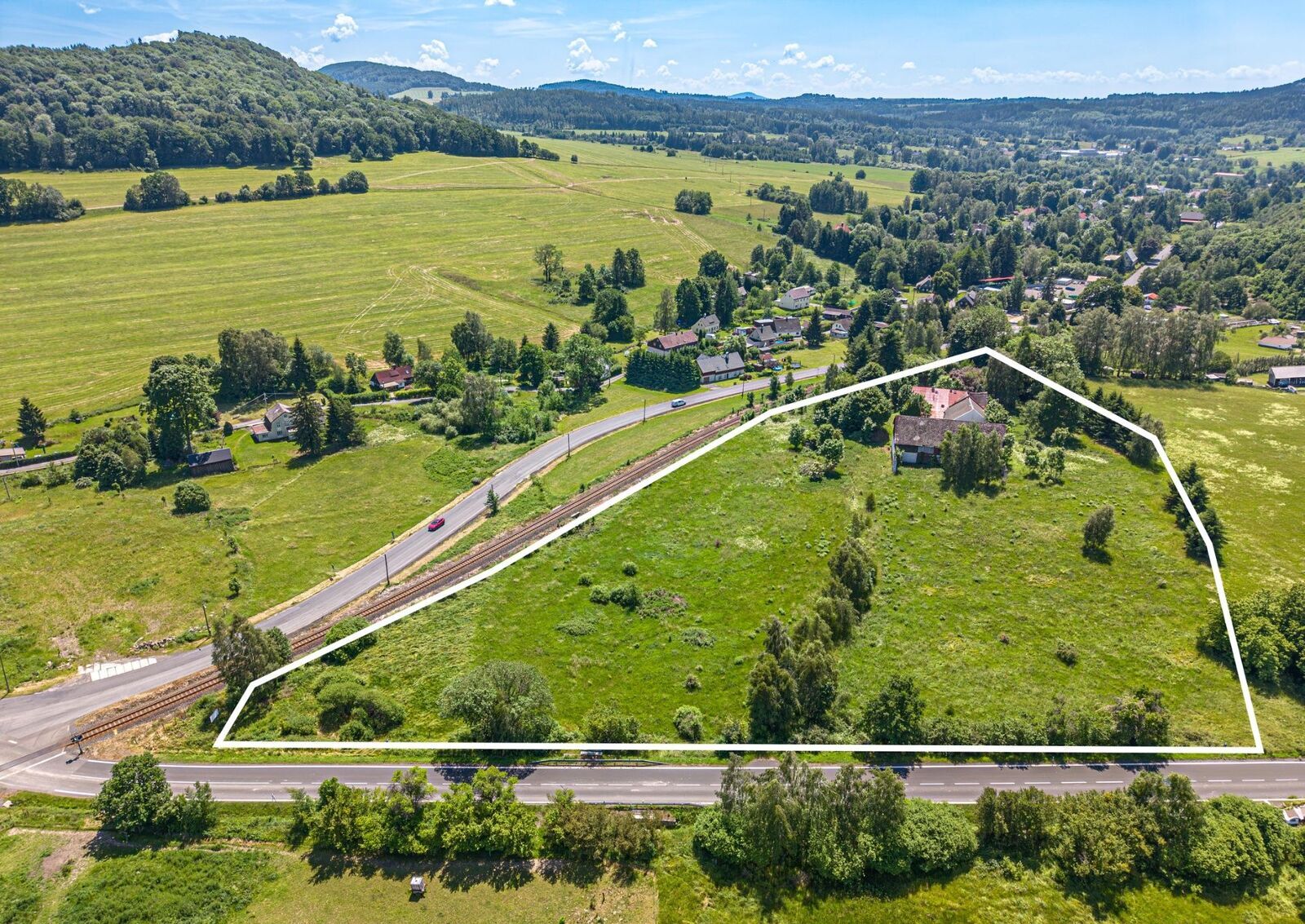 Prodej rodinného domu s pozemkem 21 306 m², Velký Šenov